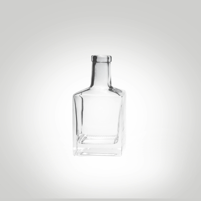 Καλή τιμή Τα κυβικά φανταχτερά μπουκάλια 0.7L 21.5mm ποτού γυαλιού Vinolock τελειώνουν σε απευθείας σύνδεση